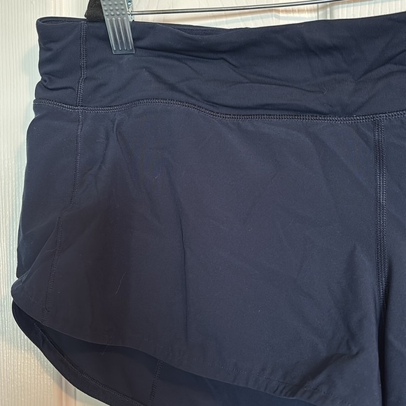 Lululemon women’s navy blue lined 2.5” inseam athletic shorts size 14 - Picture 2 of 11